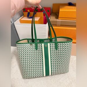 Like new Tory Burch T Zag Tote bag green